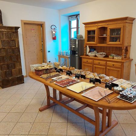 Taxus Hostel Pieve Tesino Ngoại thất bức ảnh