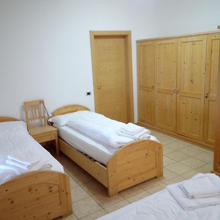Taxus Hostel Pieve Tesino Ngoại thất bức ảnh